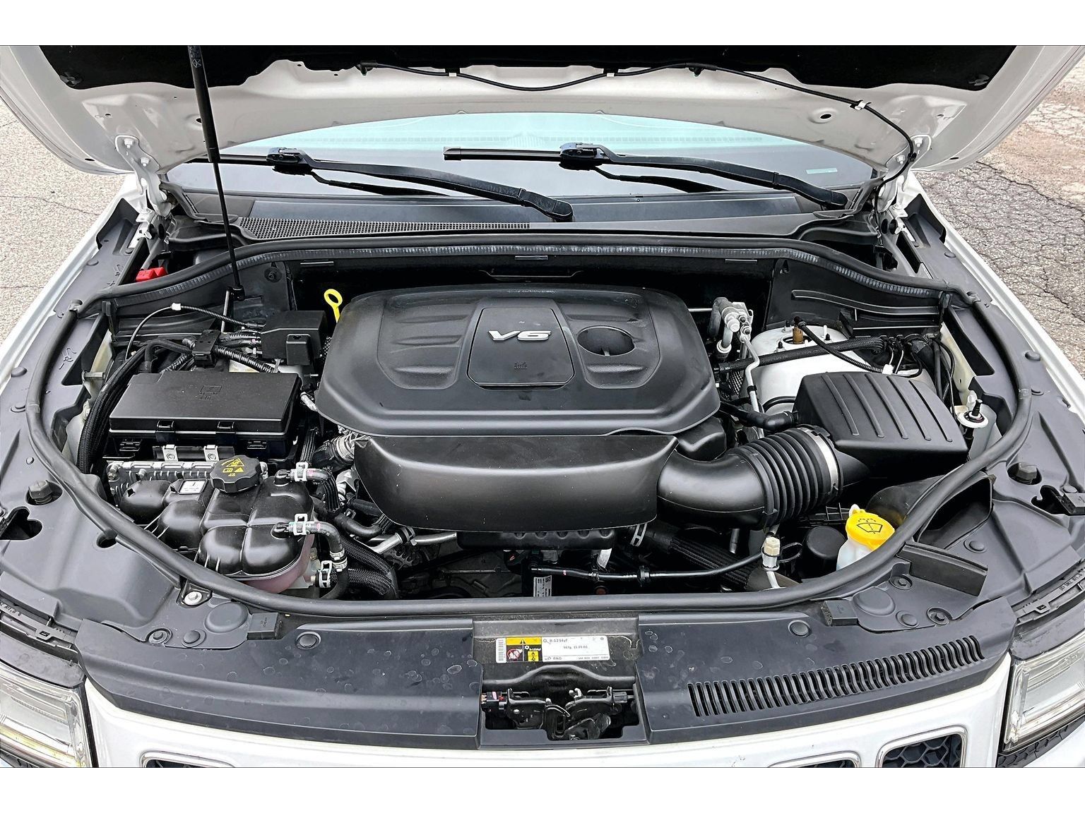 Used 2016 Jeep Grand Cherokee Overland AWD/4WD image 55