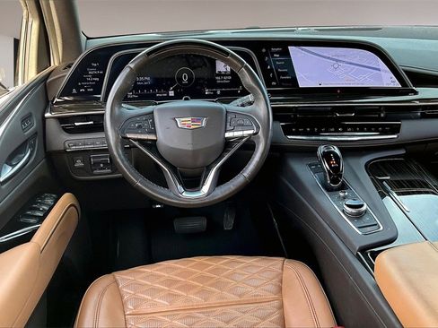 Used 2023 Cadillac Escalade ESV Sport w/ Touring Package image 5