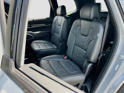 Used 2025 Kia Telluride SX X-Line AWD/4WD image 26
