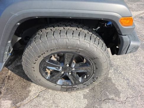 Used 2021 Jeep Wrangler Unlimited Sport AWD/4WD image 35