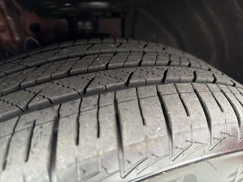 Used 2024 Toyota Sienna XLE image 26