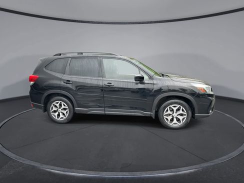 Used 2020 Subaru Forester Premium AWD/4WD image 9