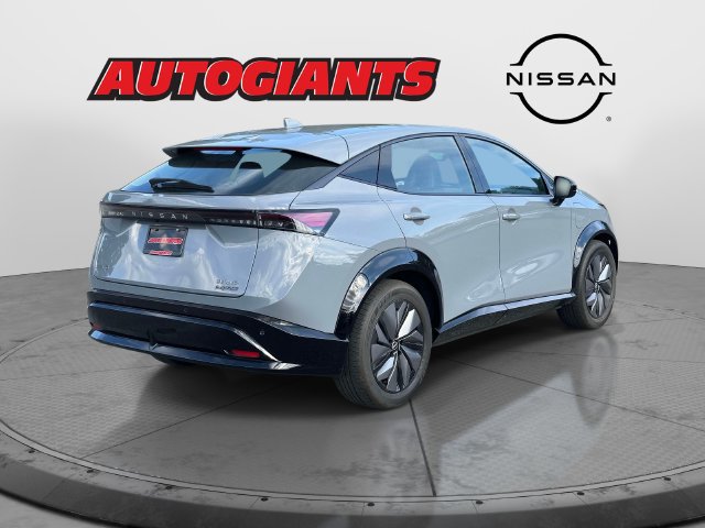 Used 2024 Nissan Ariya AWD image 2