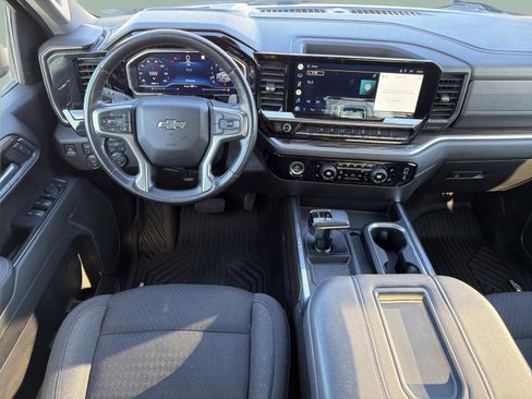 Used 2022 Chevrolet Silverado 1500 RST image 10