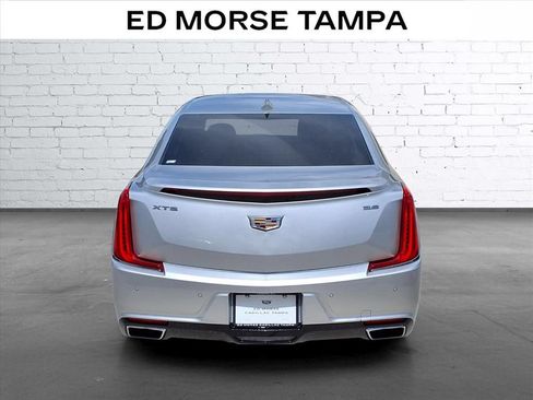 Used 2019 Cadillac XTS Luxury FWD image 4