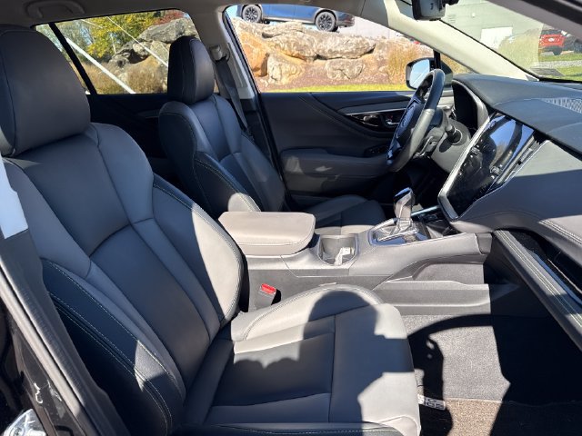 Used 2024 Subaru Outback Onyx Edition AWD/4WD image 13