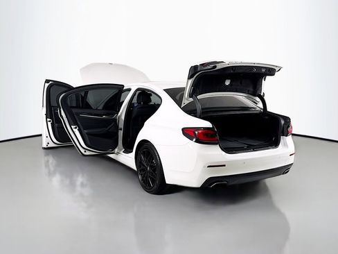 Used 2023 BMW 530e image 27