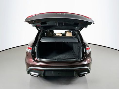 New 2026 Porsche Macan image 28