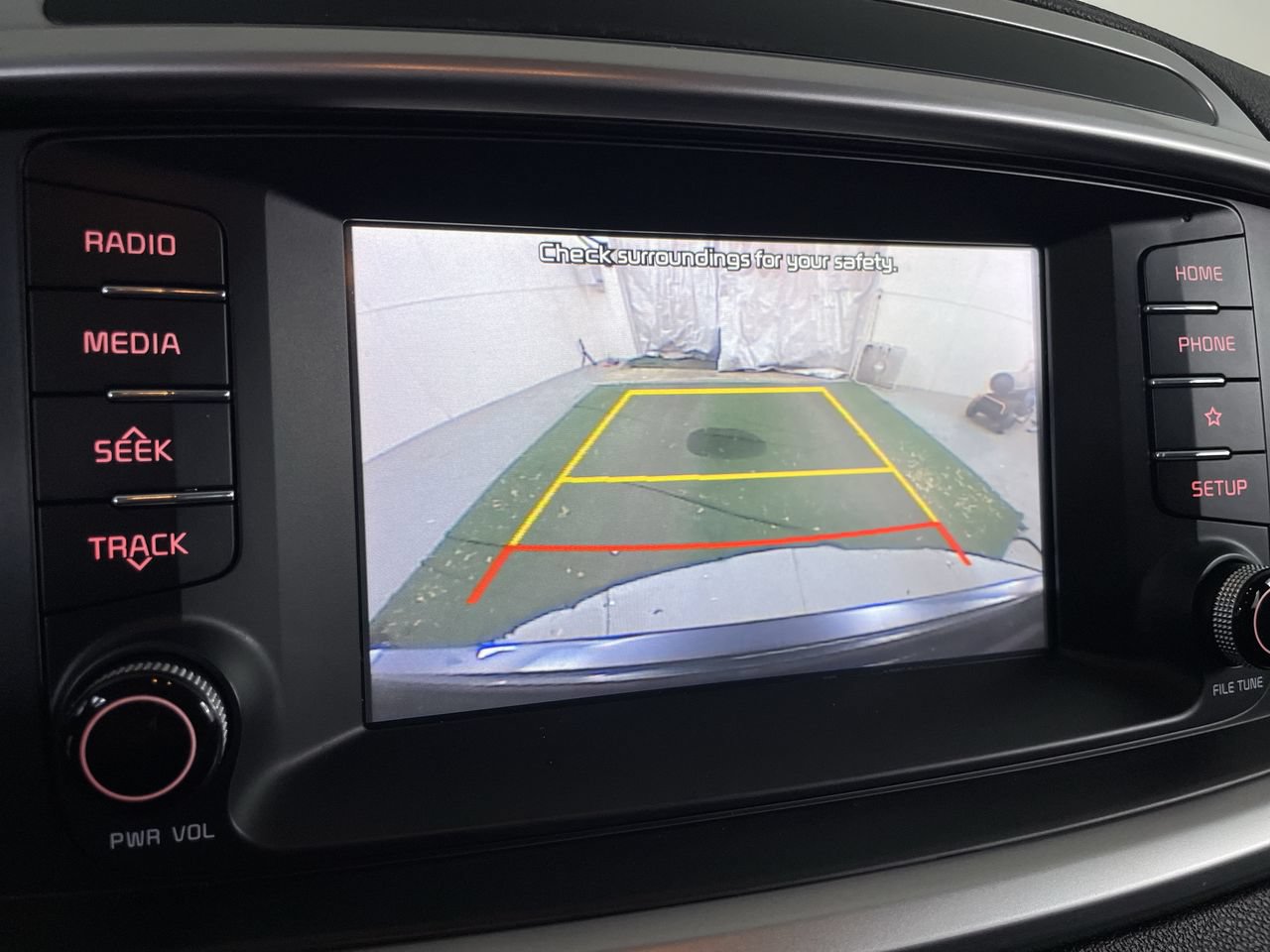 Used 2020 Kia Sorento LX AWD/4WD image 17