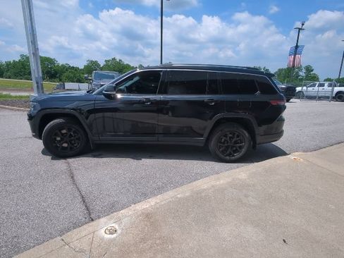 Certified 2021 Jeep Grand Cherokee L Limited AWD/4WD image 30