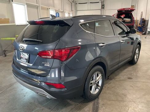 Used 2017 Hyundai Santa Fe Sport image 6