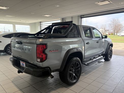 Used 2025 Chevrolet Colorado Trail Boss w/ Midnight Edition image 6