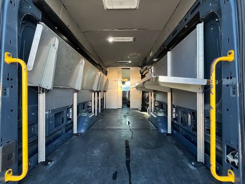 Used 2019 Ford Transit 250 148 High Roof Extended RWD image 8