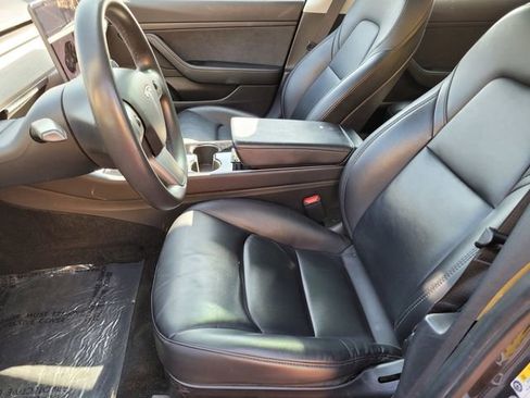 Used 2020 Tesla Model 3 Standard Range Plus image 17
