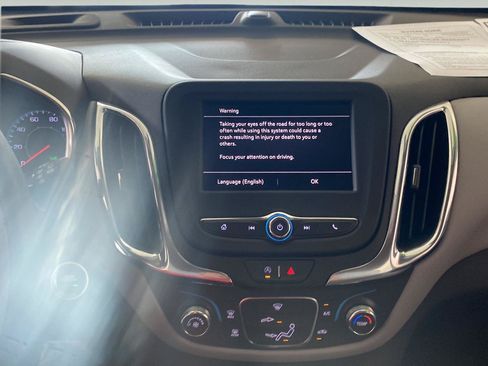 Used 2024 Chevrolet Equinox LS FWD image 33