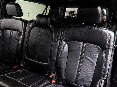 Used 2024 Jeep Wagoneer L Series II w/ Flexible Seating Group AWD/4WD image 37