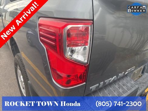 Used 2017 Nissan Titan S image 14