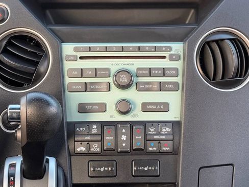 Used 2010 Honda Pilot EX-L image 22