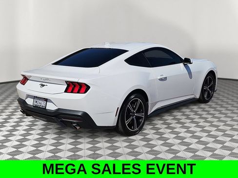 Used 2024 Ford Mustang Coupe RWD image 3