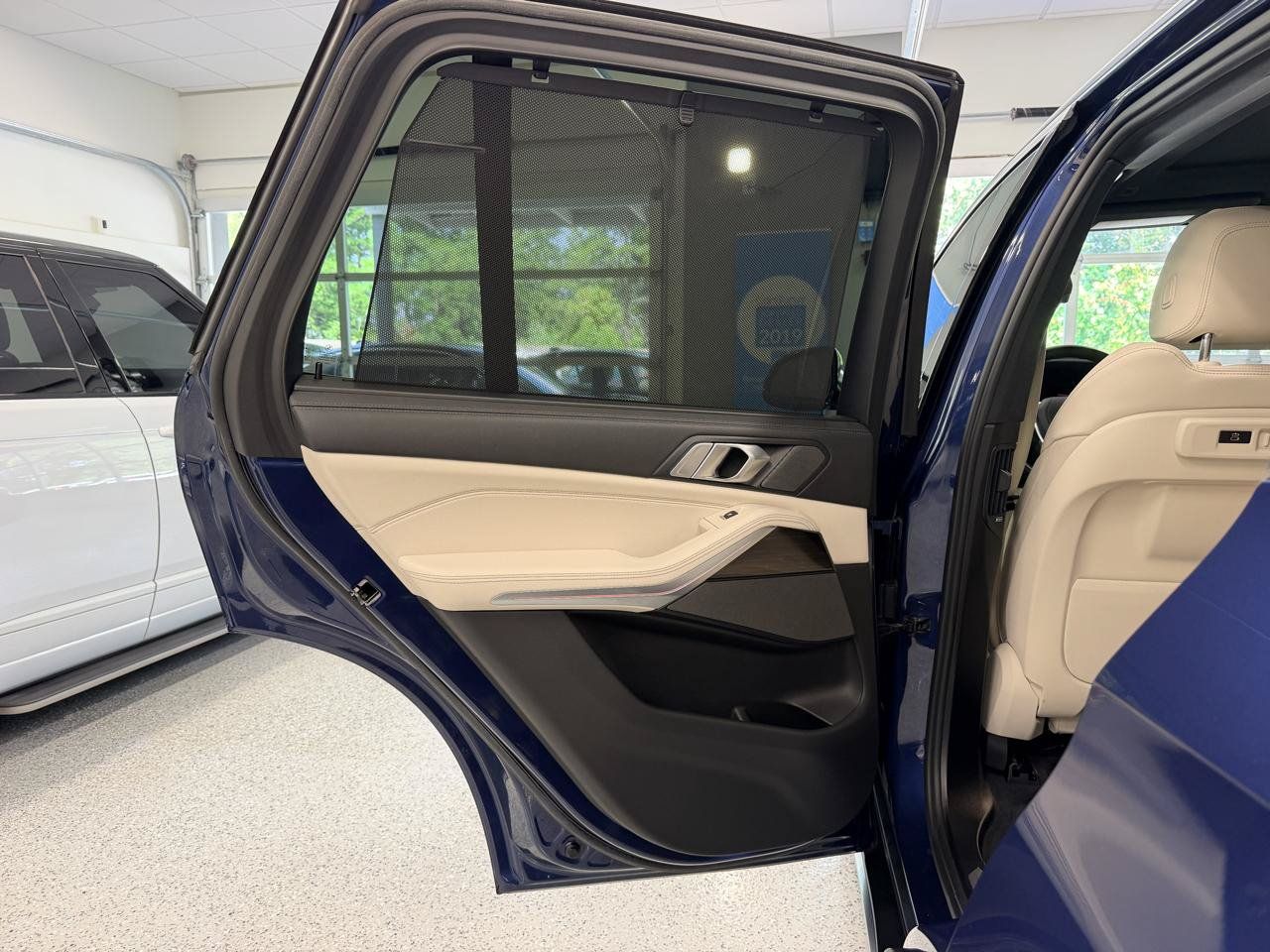 Used 2019 BMW X5 xDrive40i w/ Executive Package AWD/4WD image 21