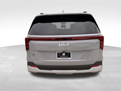 New 2026 Kia Carnival EX image 3