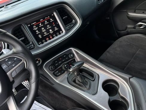 Used 2019 Dodge Challenger GT RWD image 26