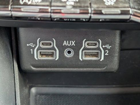 Used 2024 Dodge Durango GT AWD/4WD image 24