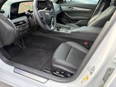 Used 2025 Cadillac CT5 Premium Luxury RWD image 9