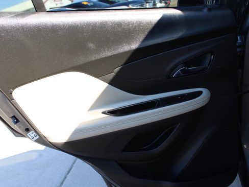 Used 2019 Buick Encore Preferred image 15