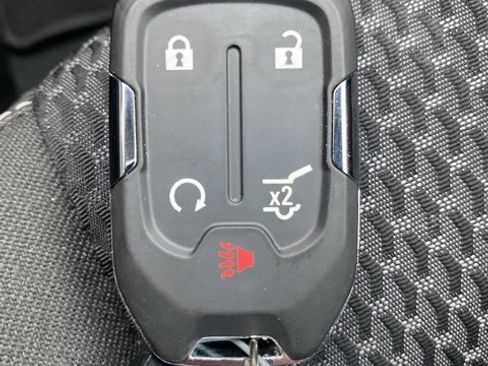 Used 2023 GMC Acadia SLE w/ Driver Convenience Package image 29