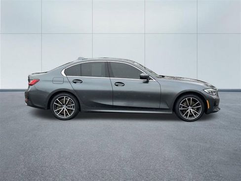 Used 2020 BMW 330i xDrive Sedan w/ Premium Package image 5