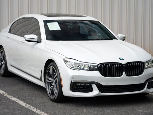 Used 2019 BMW 740i w/ M Sport Package RWD image 56
