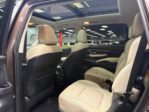 Used 2019 Subaru Ascent Limited w/ Popular Package #3 image 48