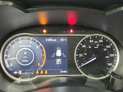 Certified 2025 Nissan Versa SV w/ Trunk Package FWD image 16