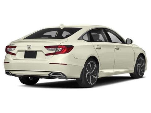 Used 2018 Honda Accord Sport image 2