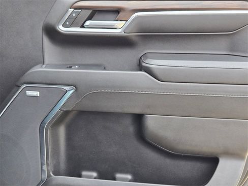 Used 2024 GMC Sierra 1500 SLT w/ SLT Premium Plus Package image 27