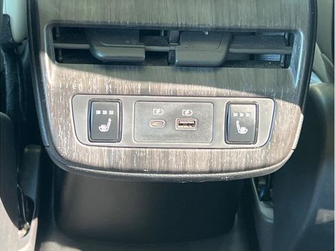 Used 2023 Nissan Ariya FWD image 10