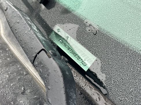 Used 2017 RAM 1500 Laramie w/ Convenience Group image 12