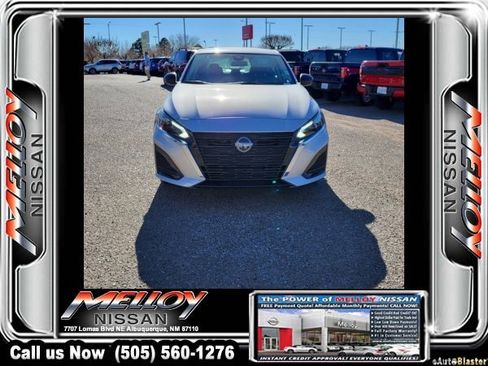 Used 2025 Nissan Altima 2.5 SV image 5