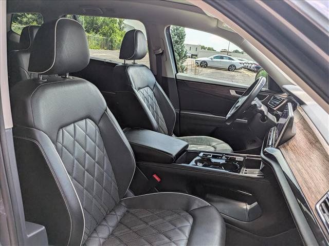 Certified 2025 Volkswagen Atlas SEL Premium R-Line AWD/4WD image 13