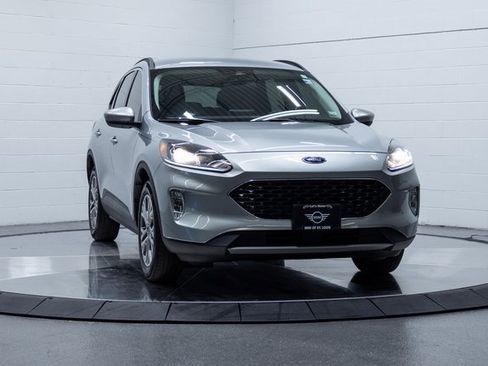 Used 2022 Ford Escape SEL image 4