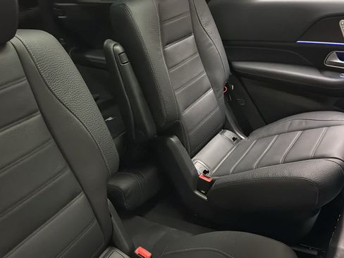 New 2026 Mercedes-Benz GLS 450 4MATIC image 34