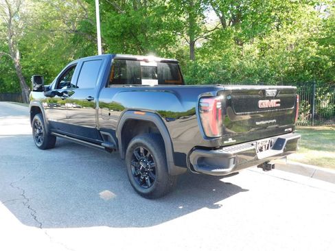 Certified 2024 GMC Sierra 2500 AT4 w/ AT4 Premium Plus Package image 3