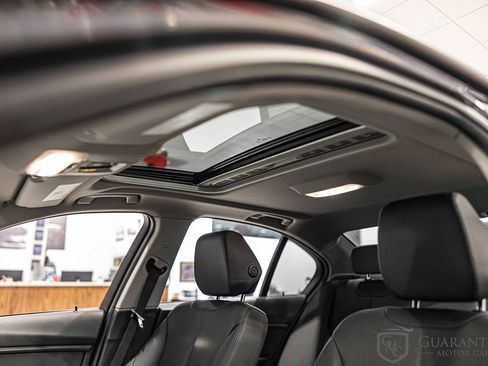 Used 2014 BMW 320i xDrive Sedan image 17