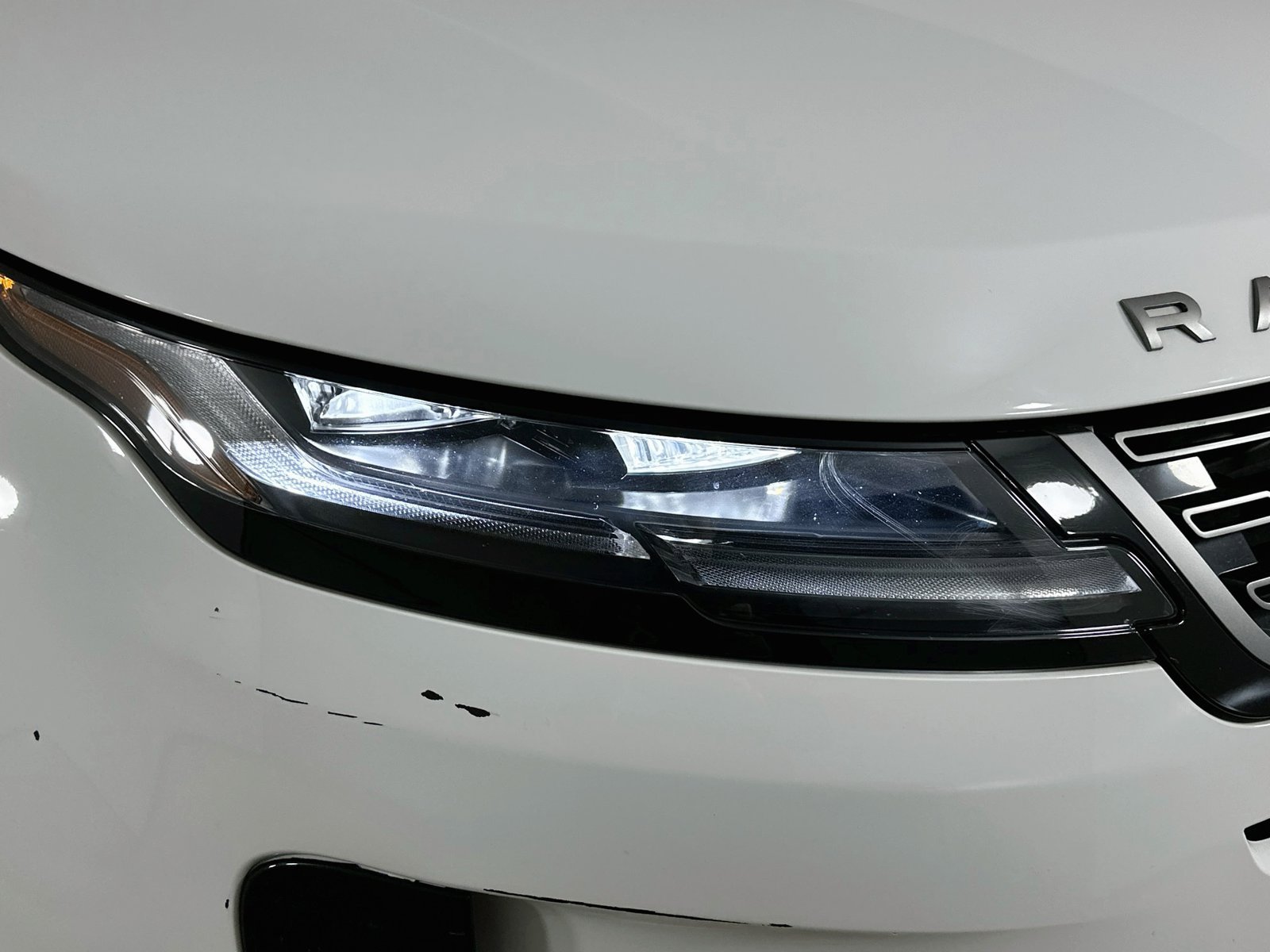 Used 2026 Land Rover Range Rover Evoque S AWD/4WD image 9