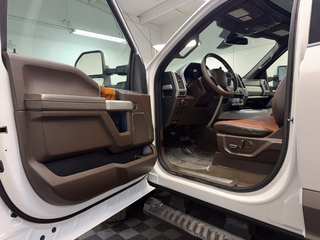 Used 2018 Ford F250 King Ranch w/ King Ranch Ultimate Package AWD/4WD image 11