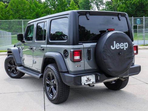 Used 2022 Jeep Wrangler Unlimited Sport AWD/4WD image 18