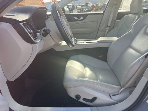 Used 2024 Volvo S60 B5 Plus image 14