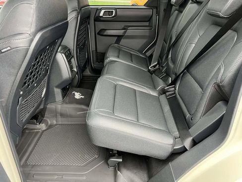 New 2026 Ford Bronco Badlands image 19