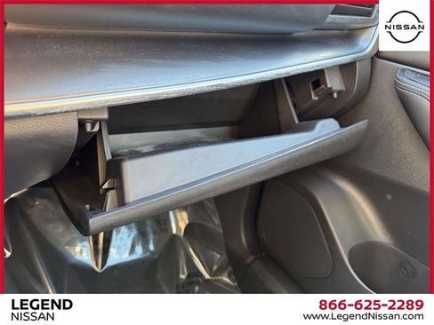 Used 2023 Nissan Rogue SV w/ SV Premium B Package image 34